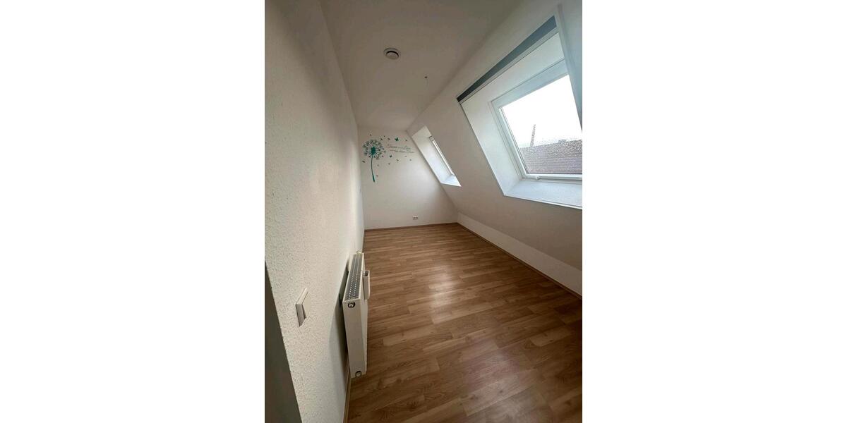 Maisonettenwohnung Eppingen - 5 Zimmer, 116 m&sup2;, 1.150&euro; | Angebot:25452009