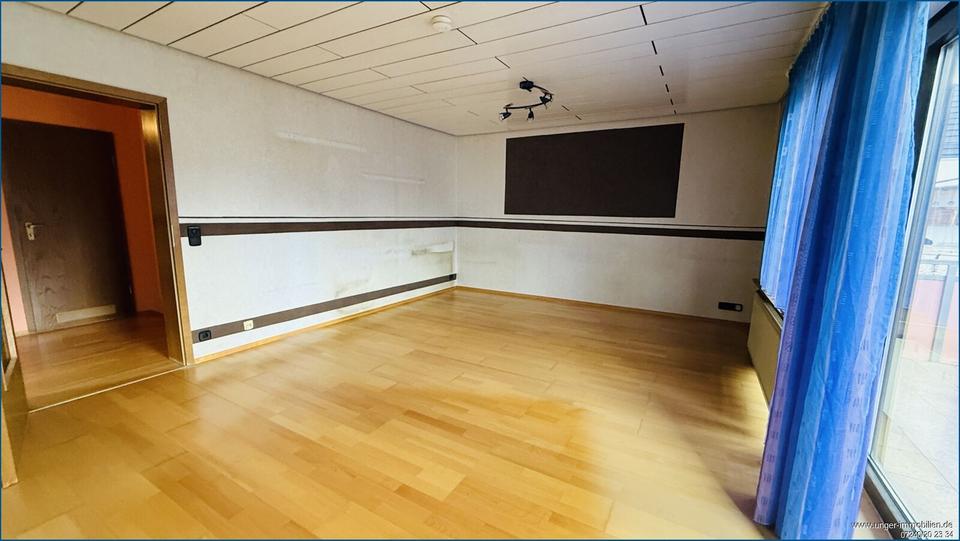 Etagenwohnung Walzbachtal - 3 Zimmer, 105 m&sup2;, 890&euro; | Angebot:25905200