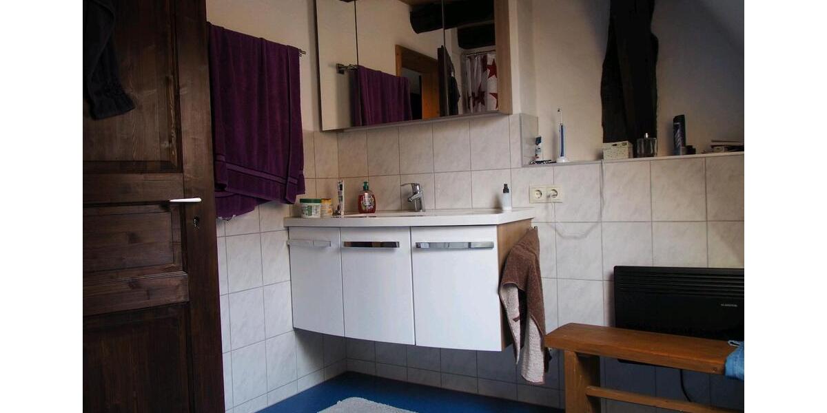 Einfamilienhaus Oberderdingen - 9 Zimmer, 125 m&sup2;, 335.000&euro; | Angebot:25142460