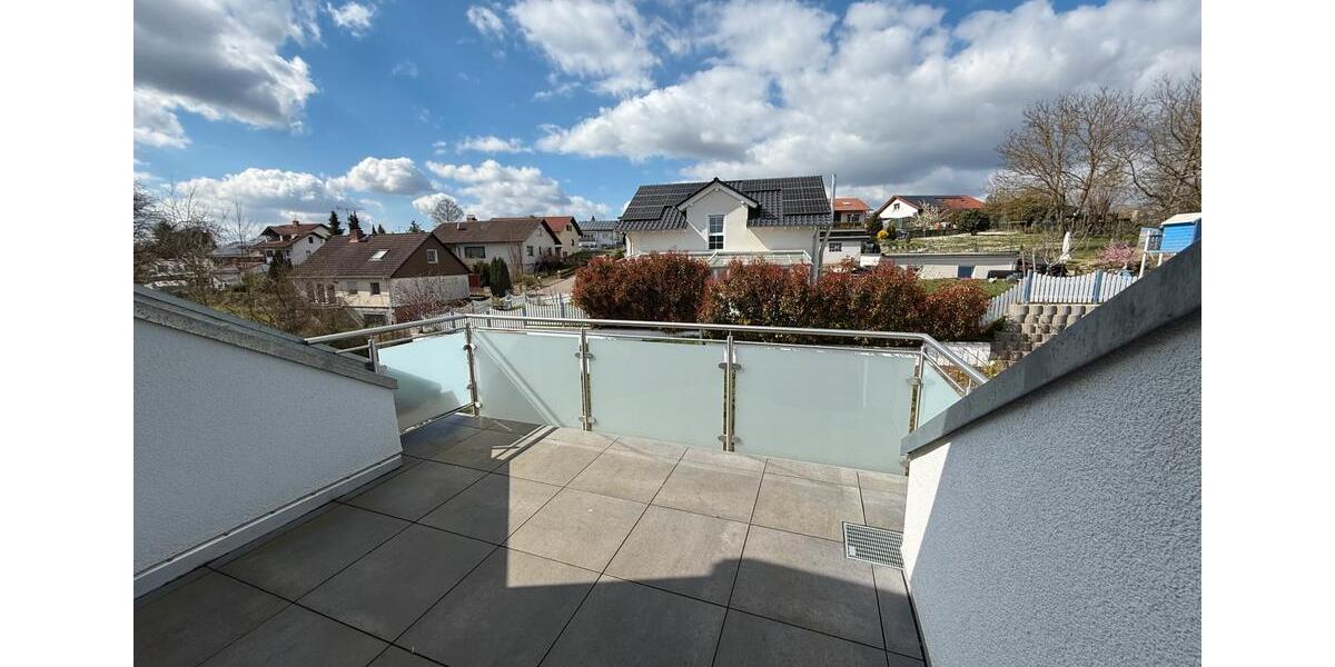 Dachgeschoßwohnung Sinsheim - 3 Zimmer, 87 m&sup2;, 419.000&euro; | Angebot:25922397