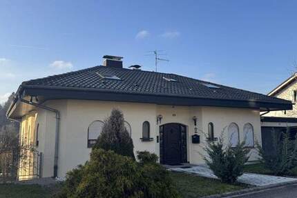 Haus Bretten - 7 Zimmer, 151 m&sup2;, 695.000&euro; | Angebot:25682176