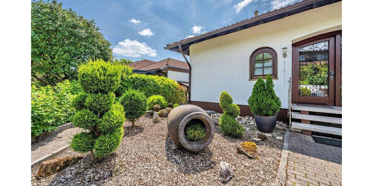 Einfamilienhaus Sinsheim Steinsfurt - 6 Zimmer, 241 m&sup2;, 639.000&euro; | Angebot:25997189