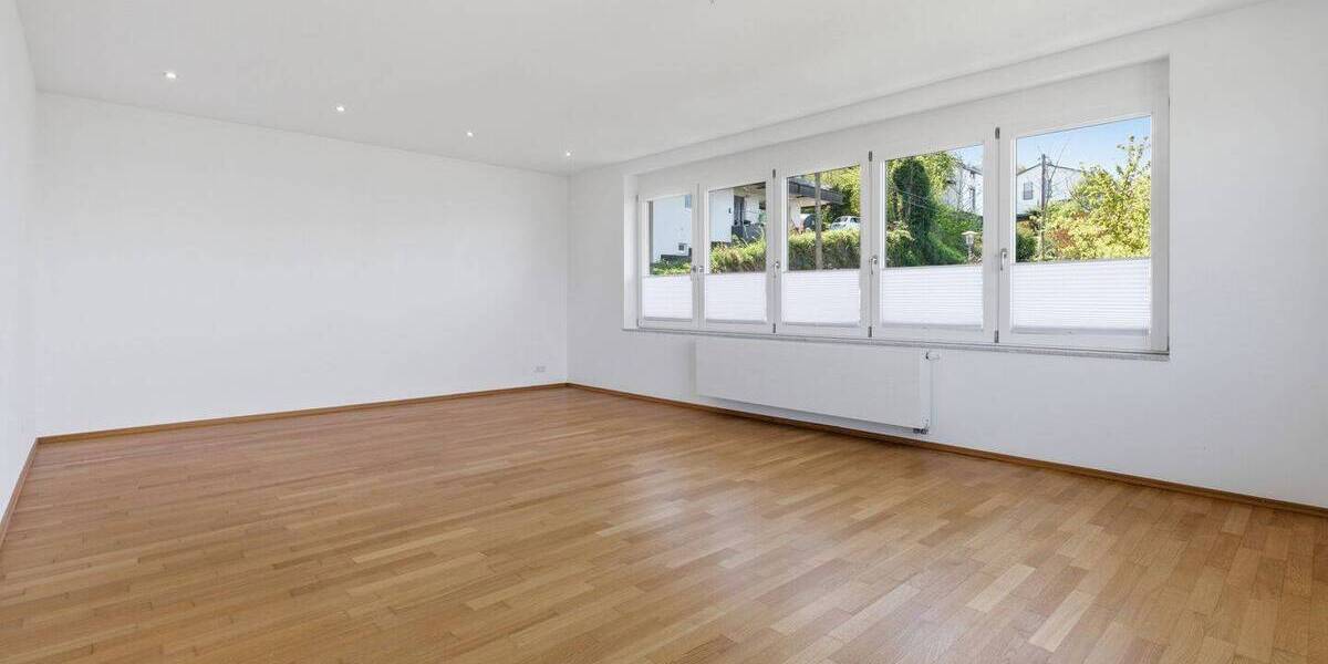 Einfamilienhaus Weingarten - 8 Zimmer, 198 m&sup2;, 989.000&euro; | Angebot:26273933