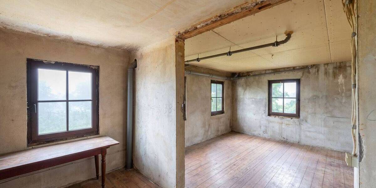 Mehrfamilienhaus, Wohnhaus Besigheim - 7 Zimmer, 340 m&sup2;, 549.000&euro; | Angebot:26731172