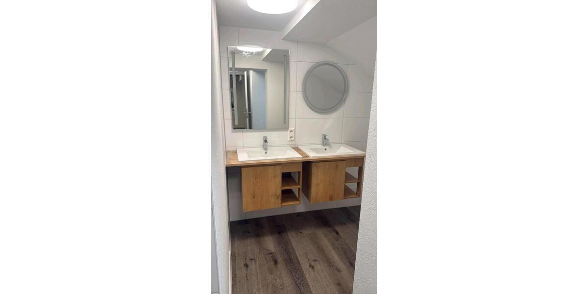 Maisonettenwohnung Neckarsulm - 5.5 Zimmer, 170 m&sup2;, 1.800&euro; | Angebot:25056474