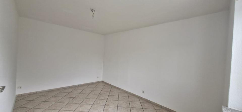 Erdgeschoßwohnung Mosbach - 3 Zimmer, 70 m&sup2;, 600&euro; | Angebot:25953938