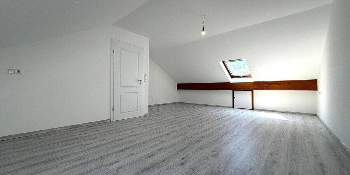 Einfamilienhaus Maulbronn - 5 Zimmer, 131 m&sup2;, 1.590&euro; | Angebot:26790504