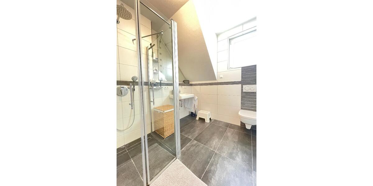 *** Ein gepflegtes Zuhause in ruhiger Wohnlage *** - Dachgeschoßwohnung Forst Landkeis Kalsruhe | Angebot:27212590