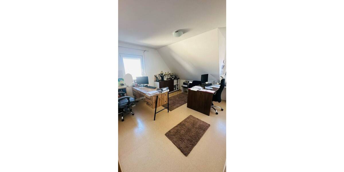 Mehrfamilienhaus, Wohnhaus Sersheim - 6 Zimmer, 160 m&sup2;, 1.850&euro; | Angebot:26260055