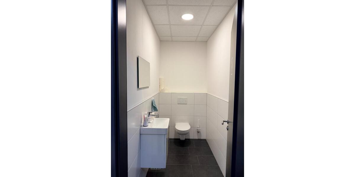 Gewerbeobjekt Massenbachhausen - 1.000&euro; | Angebot:23553679