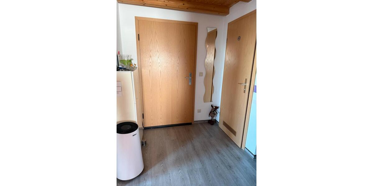 Dachgeschoßwohnung Oedheim - 3 Zimmer, 67 m&sup2;, 279.000&euro; | Angebot:27067337