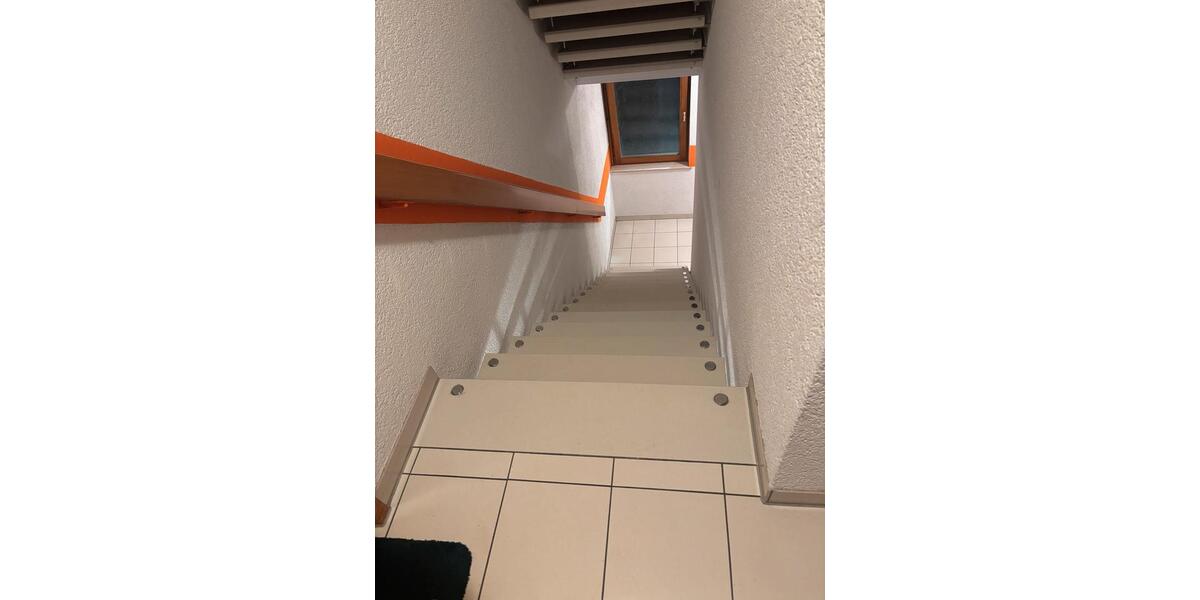 Dachgeschoßwohnung Brackenheim - 2.5 Zimmer, 53 m&sup2;, 700&euro; | Angebot:25792737