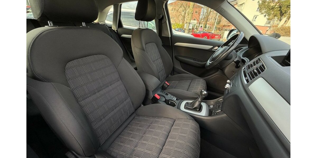 Audi Q3 2.0 TDI sport Navi Xenon SHZ AHK 117.000 km 16.990 &euro; Neckarsulm 74172