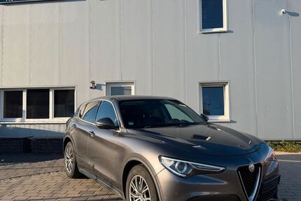 Alfa Romeo Stelvio 179.000 km 15.900 &euro; Illingen 75428