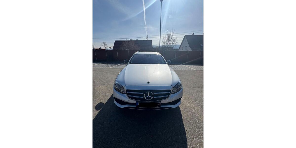 Mercedes-Benz E 220 199.854 km 20.000 &euro; Kleingartach 75031