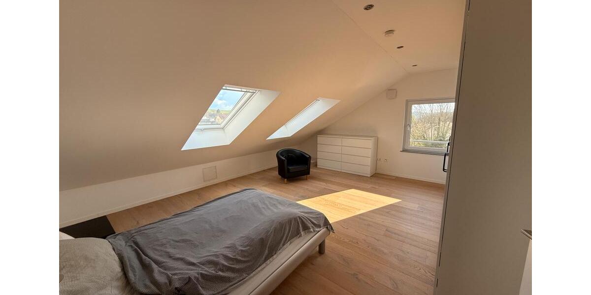 Dachgeschoßwohnung Sinsheim - 3 Zimmer, 87 m&sup2;, 419.000&euro; | Angebot:25756259