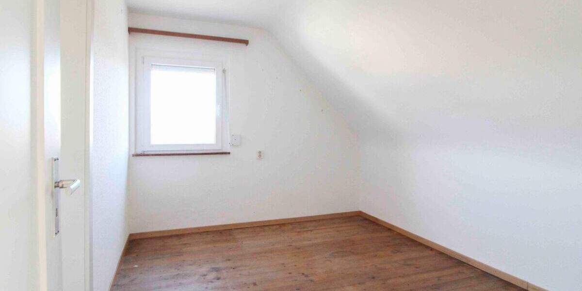 Einfamilienhaus Mühlacker Dürrmenz - 6 Zimmer, 115 m&sup2;, 175.000&euro; | Angebot:25652094