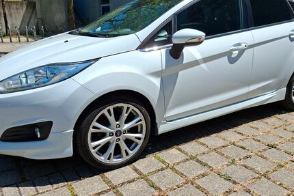 Ford Fiesta 130.000 km 4.600 &euro; Neckarsulm 74172