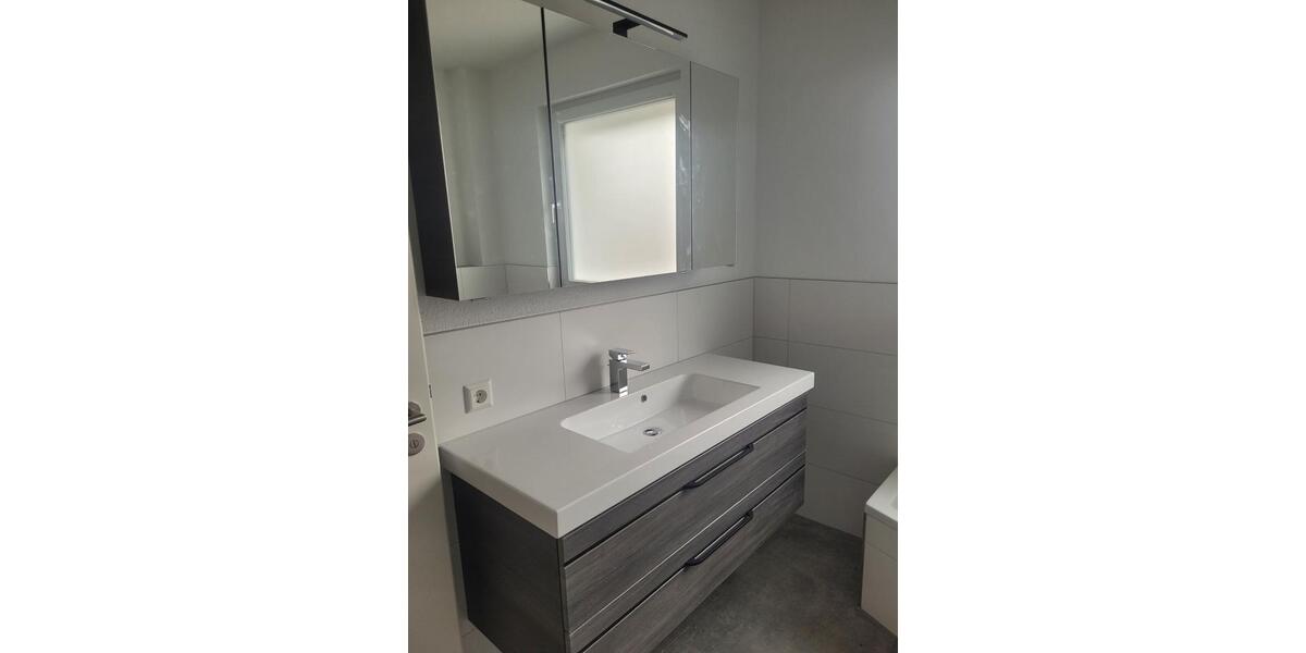 Erdgeschoßwohnung Bad Friedrichshall - 4.5 Zimmer, 90 m&sup2;, 1.600&euro; | Angebot:25571688