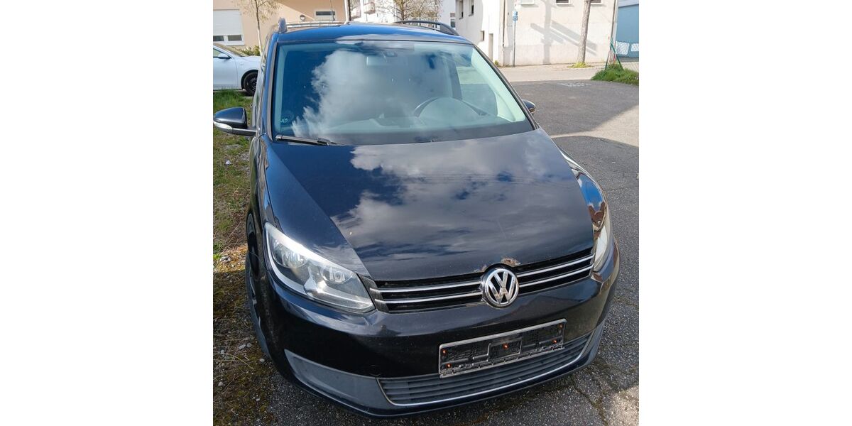 VW Touran 210.500 km 6.900 &euro; Heilbronn 74081