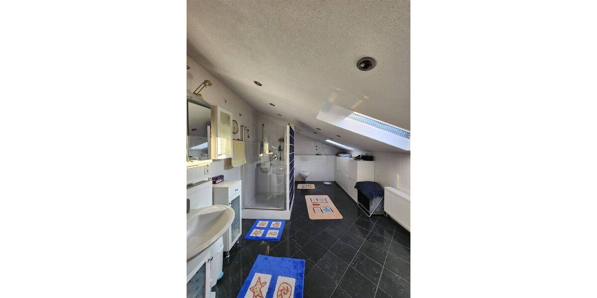 Einfamilienhaus Sinsheim Reihen - 8 Zimmer, 243 m&sup2;, 687.000&euro; | Angebot:25731533