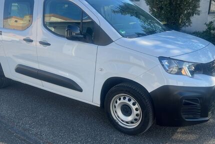 Peugeot Partner 51.684 km 14.669 &euro; Vaihingen/Enz 71665