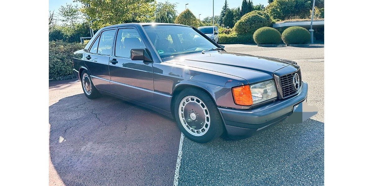 Mercedes-Benz 190 236.400 km 8.300 &euro; Bietigheim 74321