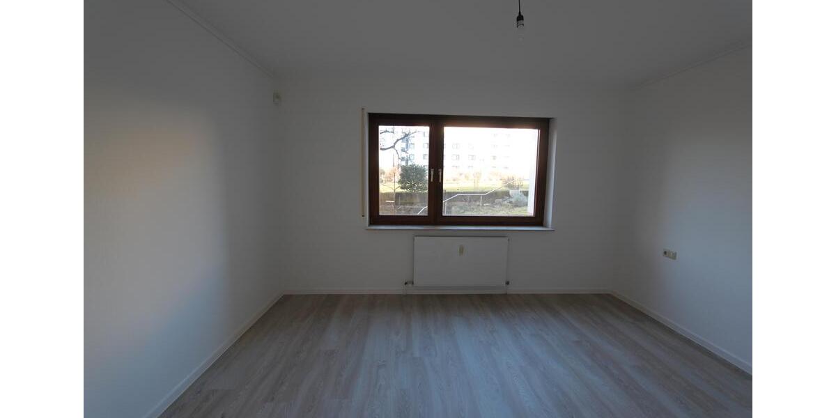 Erdgeschoßwohnung Heilbronn - 3.5 Zimmer, 116 m&sup2;, 1.390&euro; | Angebot:22605542