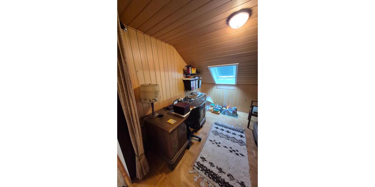 Einfamilienhaus Walzbachtal - 9 Zimmer, 285 m&sup2;, 600.000&euro; | Angebot:26039472