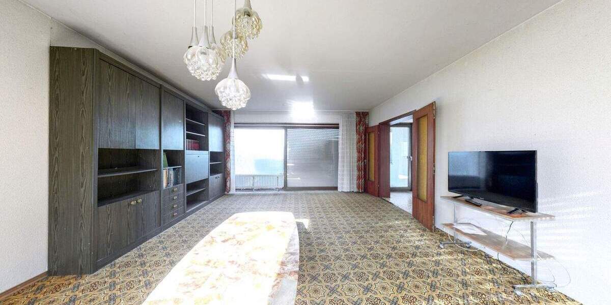 Einfamilienhaus Sersheim - 8 Zimmer, 218 m&sup2;, 585.000&euro; | Angebot:25706115