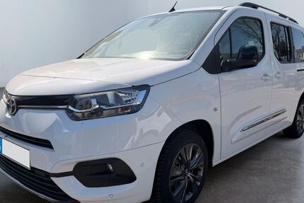 Toyota Proace (Verso) 48.000 km 27.999 &euro; Bietigheim-Bissingen 74321