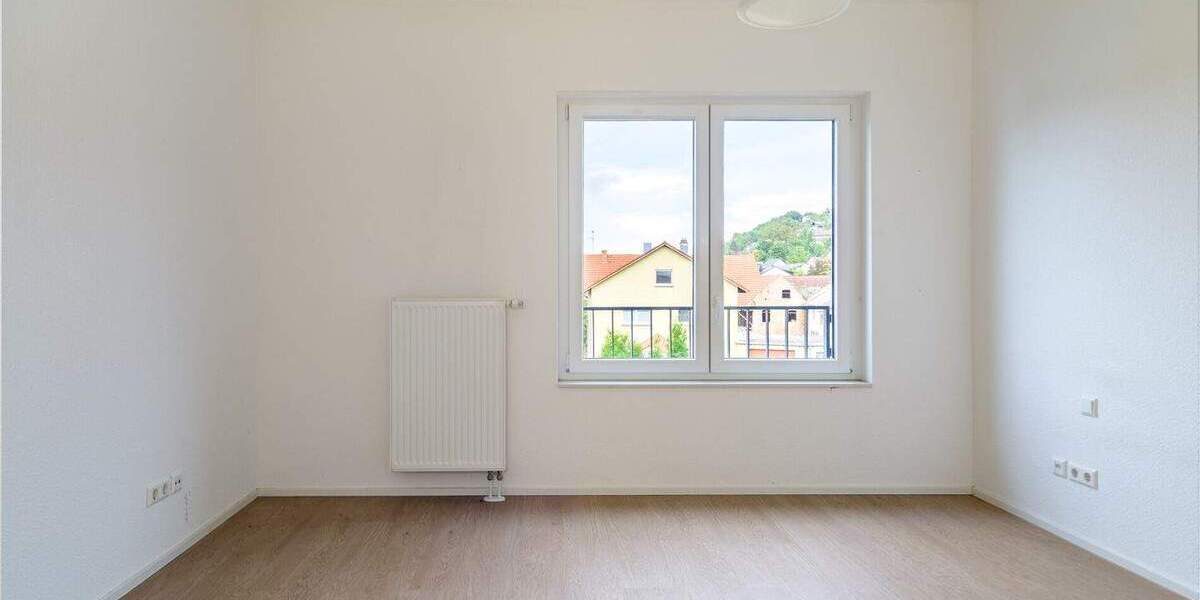 Etagenwohnung Sinsheim / Rohrbach Sinsheim - 3 Zimmer, 86 m&sup2;, 299.000&euro; | Angebot:25696833
