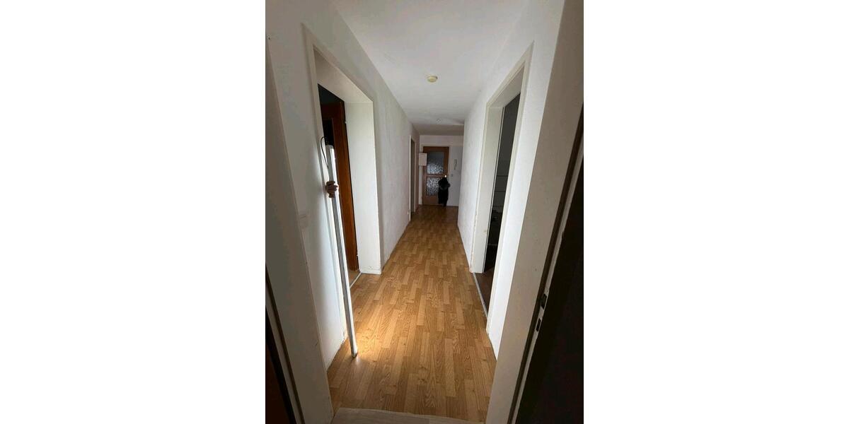 Erdgeschoßwohnung Brackenheim - 3 Zimmer, 78 m&sup2;, 1.000&euro; | Angebot:24878627