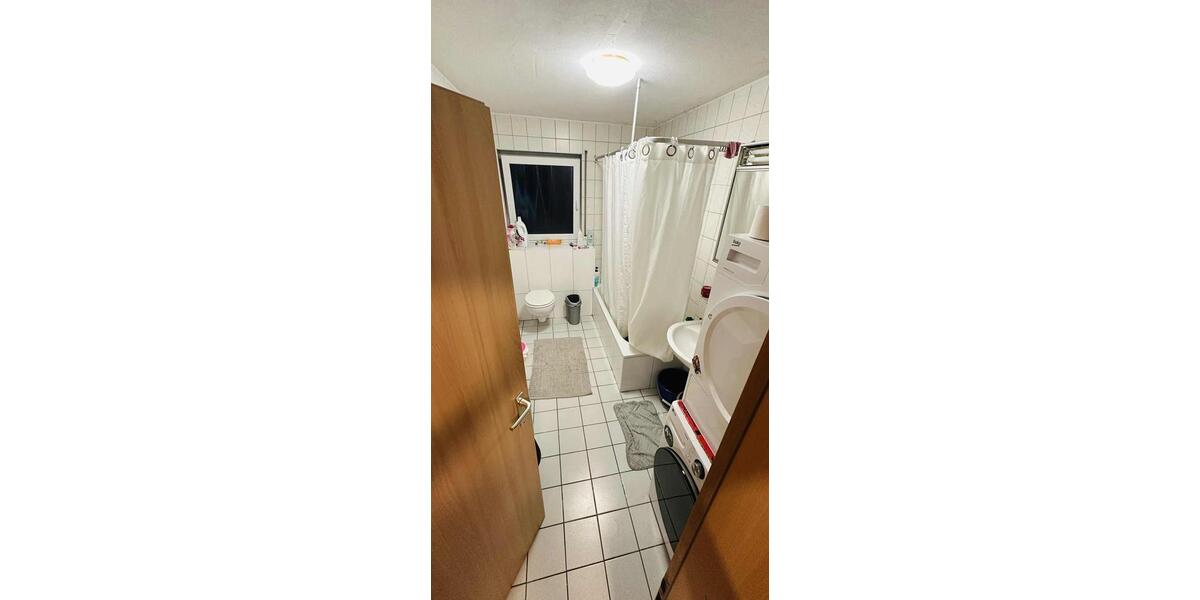 Etagenwohnung Sachsenheim - 3 Zimmer, 65 m&sup2;, 900&euro; | Angebot:25080084