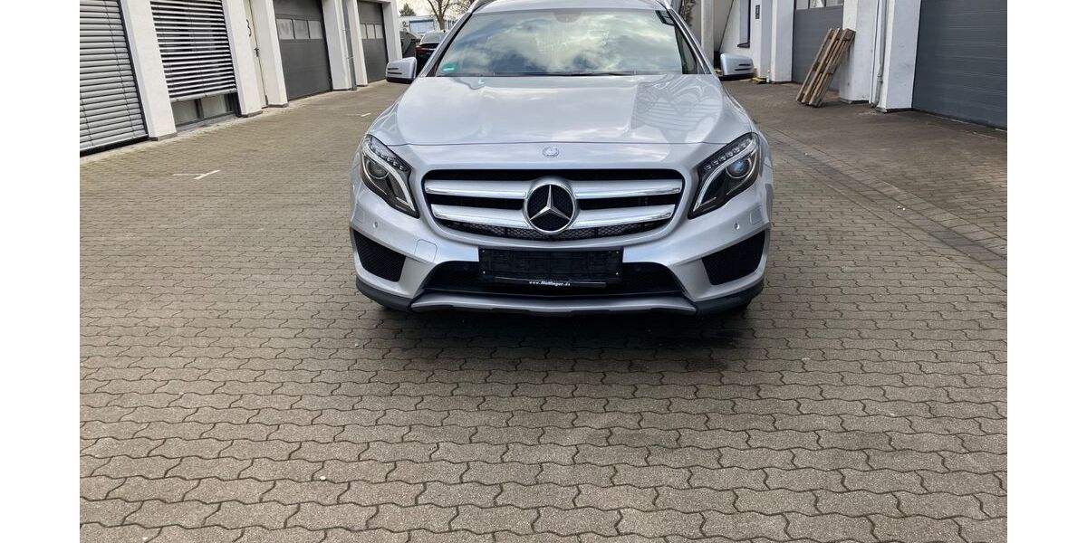 Mercedes-Benz GLA 180 107.300 km 14.199 &euro; Oedheim 74229