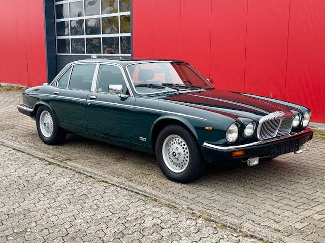 Jaguar XJ12 62.500 km 29.900 &euro; Karlsdorf 76689