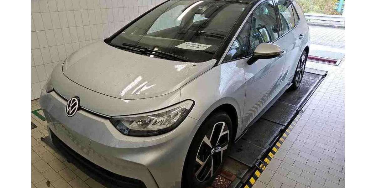 VW ID.3 17.700 km 32.900 &euro; Weingarten 76356