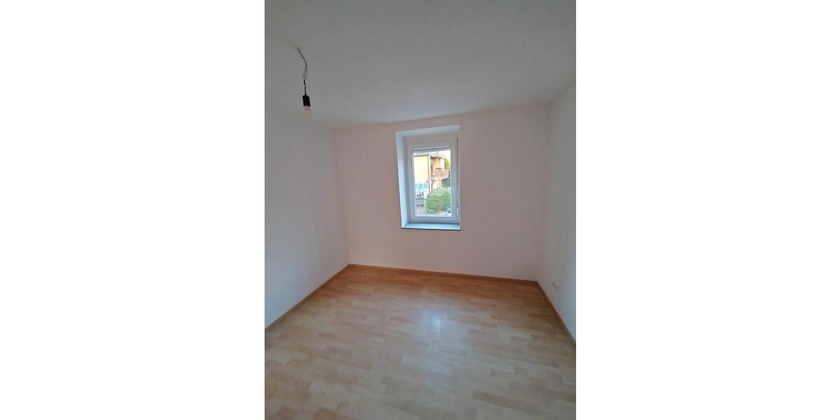 Etagenwohnung Sternenfels - 3 Zimmer, 50 m&sup2;, 400&euro; | Angebot:25980434