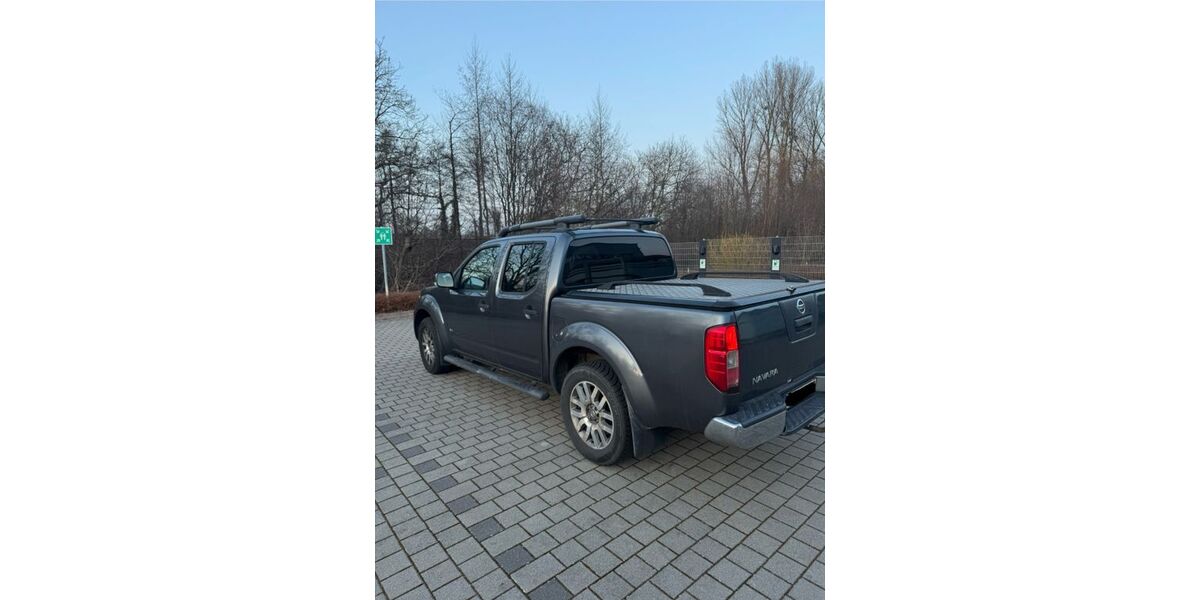 Nissan Navara 306.500 km 9.499 &euro; Königsbach Stein 75203