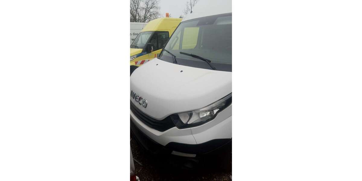 IVECO Daily 330.000 km 9.900 &euro; Heilbronn 74081