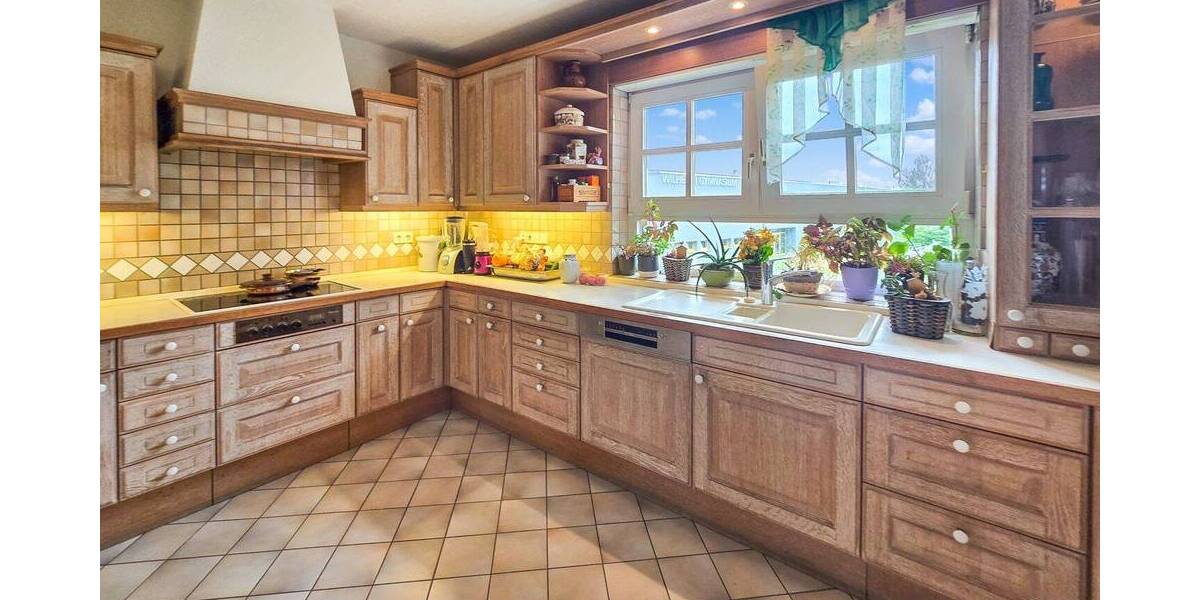 Einfamilienhaus Sinsheim - 7 Zimmer, 170 m&sup2;, 759.000&euro; | Angebot:25696831