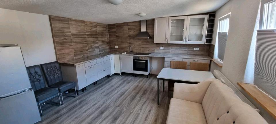 Maisonettenwohnung Weinsberg - 3.5 Zimmer, 90 m&sup2;, 1.200&euro; | Angebot:25350421