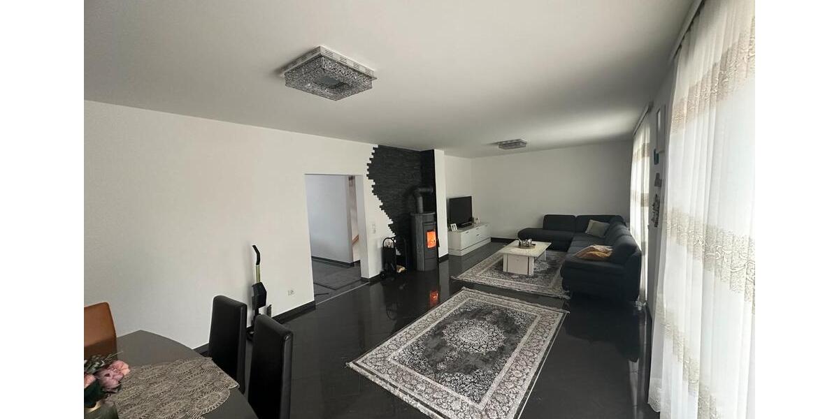 Einfamilienhaus Bretten - 7 Zimmer, 224 m&sup2;, 639.000&euro; | Angebot:26271890