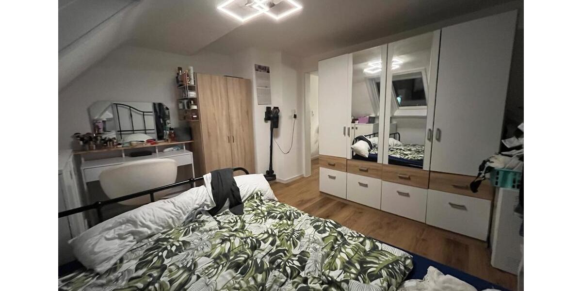 Dachgeschoßwohnung Mühlacker - 3 Zimmer, 60 m&sup2;, 645&euro; | Angebot:24772626