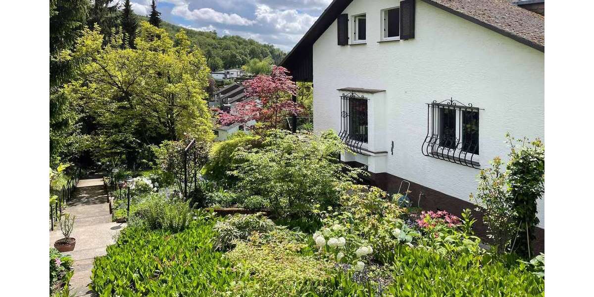 Einfamilienhaus Leimen - 5 Zimmer, 143 m&sup2;, 695.000&euro; | Angebot:25726083