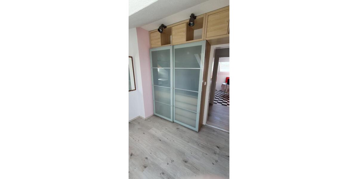 Dachgeschoßwohnung Oberderdingen - 3 Zimmer, 63 m&sup2;, 176.000&euro; | Angebot:24561147