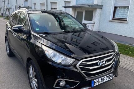 Hyundai ix35 180.000 km 8.750 &euro; Heilbronn 74078