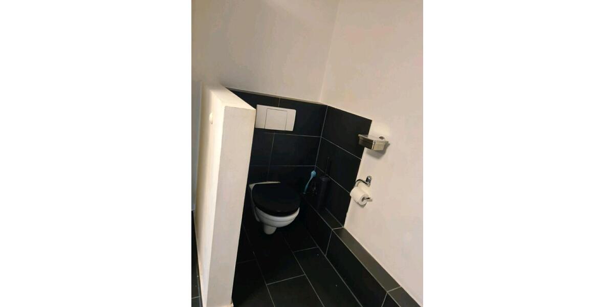 Erdgeschoßwohnung Eppingen - 3 Zimmer, 135 m&sup2;, 220.000&euro; | Angebot:25446661