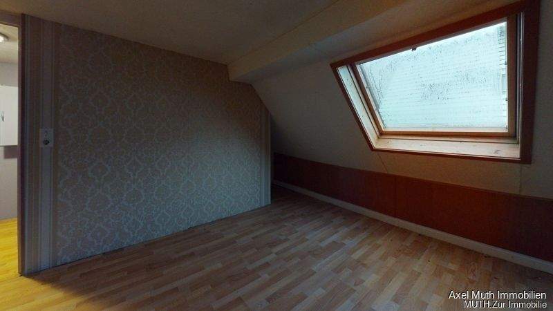 Einfamilienhaus Eppingen / Mühlbach Mühlbach - 7 Zimmer, 150 m&sup2;, 248.000&euro; | Angebot:25660535