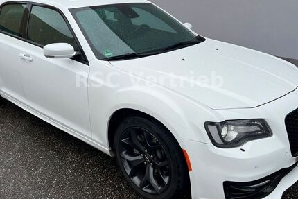 Chrysler 300C 82.000 km 37.500 &euro; Forst 76694